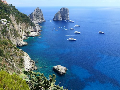 Napels en de Zuid-Italiaanse eilanden Capri, Ischia & Procida Napels en de Zuid-Italiaanse eilanden Capri, Ischia & Procida